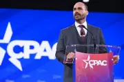 Arquivamento do processo contra Eduardo Bolsonaro: Veja como cada deputado votou