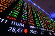 Bolsa Brasileira em Queda: Tensão Fiscal no Brasil e EUA Abala Investidores