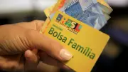 Caixa paga Bolsa Família de outubro: confira o calendário completo