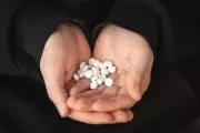 Clonazepam: A Dependência Silenciosa que Ameaça a Saúde dos Idosos no Brasil