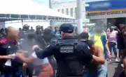Confronto entre ambulantes causa tumulto e pânico em nova área de comércio no Centro de Aracaju