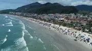 Desaparecimento em Ubatuba: Bombeiros seguem em busca de turista de MG arrastado por correnteza