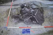 Descoberta Arqueológica Espetacular: Soldados Romanos Mortos Há 1.700 Anos Emergem de Poço na Croácia