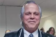 Desembargador do Paraná recebeu salário sem trabalhar: investigação revela esquema