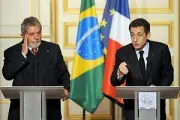 Escândalo Kadafi: Ex-presidente Sarkozy preso por financiamento ilegal com conexões brasileiras