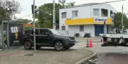Fuga Desesperada em Curitiba: Mulher Bebe Água Sanitaria para Escapar de Companheiro