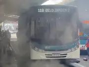 Fumaça Assusta Passageiros em Ônibus no Terminal Urbano de Rio Branco; Veja o Vídeo!