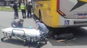 Homem em situação de rua é atropelado por ônibus em Caraguatatuba; estado é grave