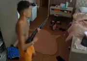 Influenciador Buchecha revela o motivo de ter pegado arma durante operação da PF em sua casa