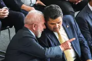 Lula comete gafe diplomática ao criticar Davi Alcolumbre em reunião ministerial