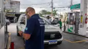 Operação no Rio de Janeiro notifica 74 postos por fraudes em combustíveis em apenas uma semana