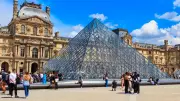 Roubo do Louvre: Suspeitos Presos Admitem Parcialmente Autoria do Crime Internacional