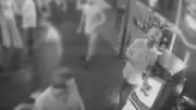 VÍDEO EXPLOSIVO: Vereador é flagrado comprando bebidas, cambaleando e dirigindo em alta velocidade antes de acidente