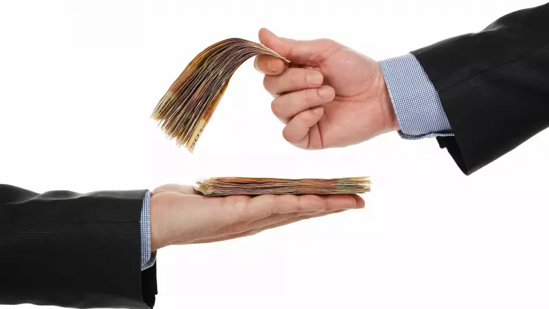 13º Salário 2023: Primeira Parcela Deve Ser Paga Até 28 de Novembro - Veja Como Calcular Seu Direito