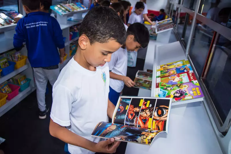 29ª FEMULI: Centro de São José dos Pinhais vibra com festival de literatura e arte
