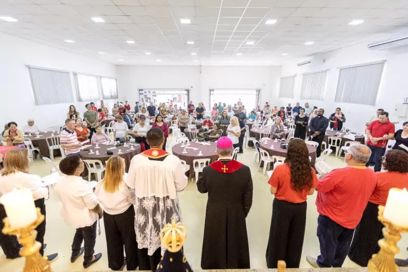 4ª Coroa do Divino em Mogi das Cruzes: orações e chá bingo