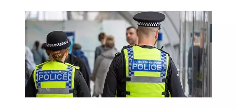 Ataque a Faca em Trem na Inglaterra: 11 Feridos em Cena de Terror