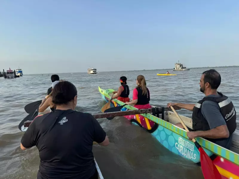 Barqueata reúne 5 mil em Belém por justiça climática na COP30