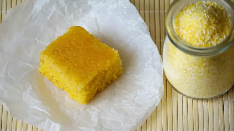 Bolo de Fubá Cremoso: Receita Perfeita para o Café Brasileiro