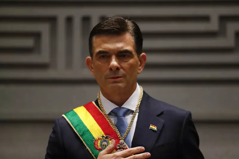 Bolívia encerra 20 anos de esquerda com posse de Rodrigo Paz em 2025