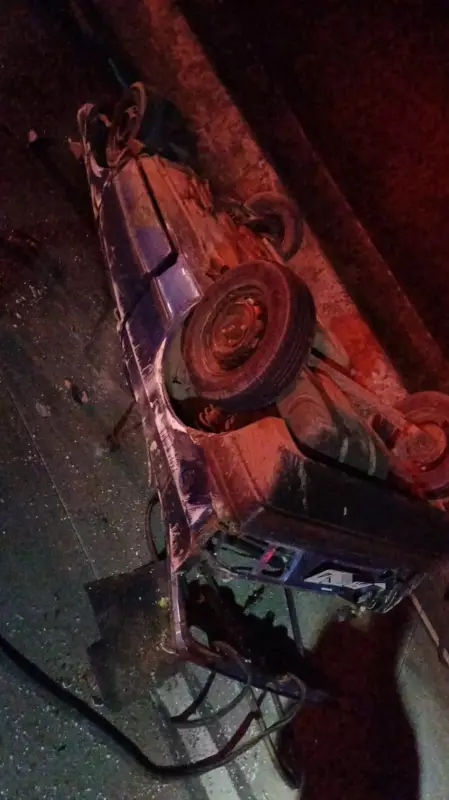 Capotamento em Messias deixa quatro feridos: veja detalhes do acidente