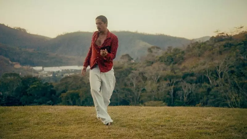 Clínica de Arte inaugura em São Pedro da Serra com exposição e show