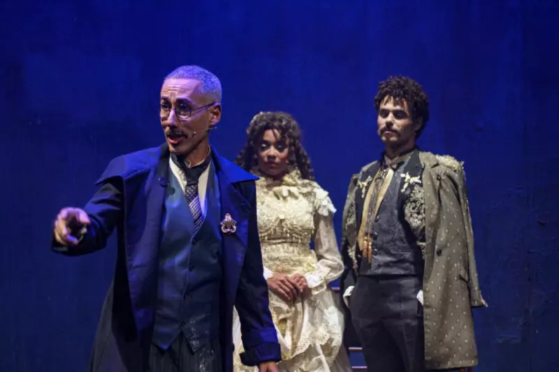 Dom Casmurro no Teatro: Um Musical que Reacende o Mistério de Capitu com Humor e Sensibilidade