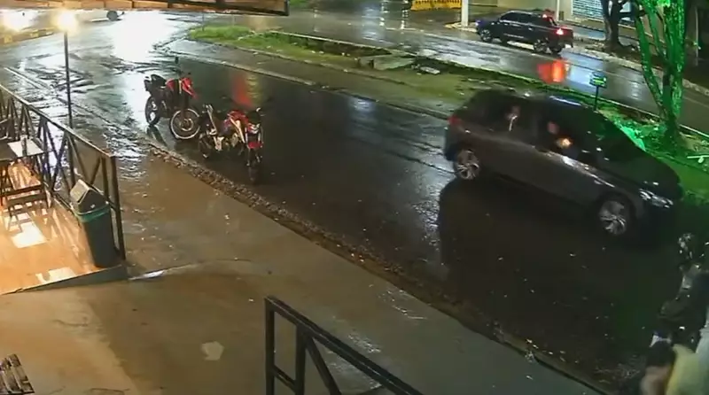 Dívida com facção leva a execução em frente a tabacaria em Manaus: dois presos