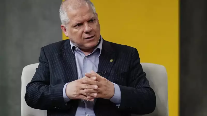 Ex-presidente do INSS recebia R$ 250 mil mensais em esquema bilionário