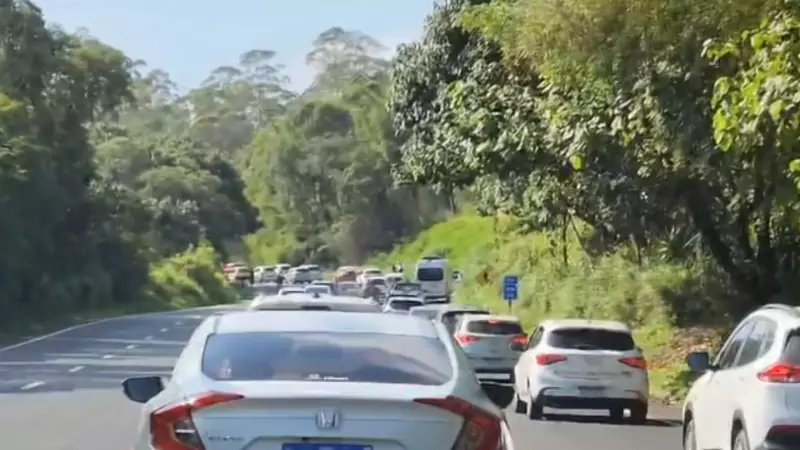 Feriado de Consciência Negra: 140 mil veículos na Mogi-Bertioga