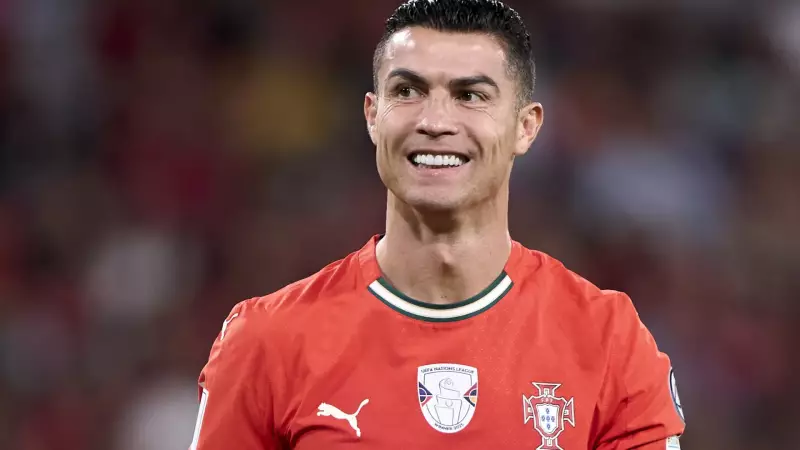 FIFA gera polêmica ao excluir Cristiano Ronaldo de pôster da Copa 2026