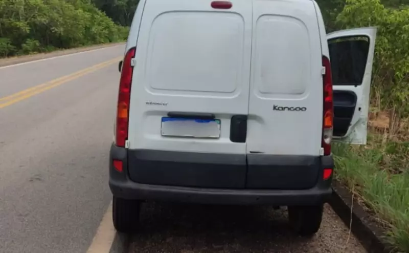 Furgão é Furtado de Empresa de Transporte e Encontrado Abandonado às Margens da TO-348 em Tocantins