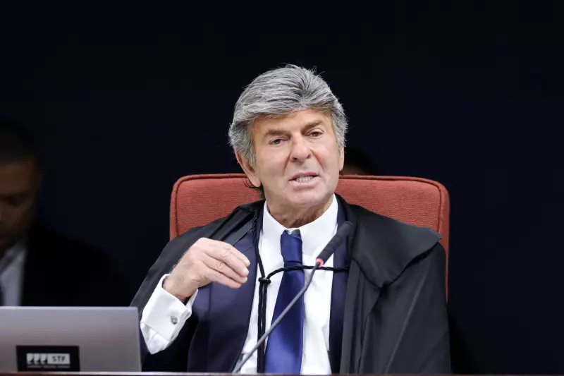 Fux não julgará recursos de Bolsonaro após troca de turma no STF