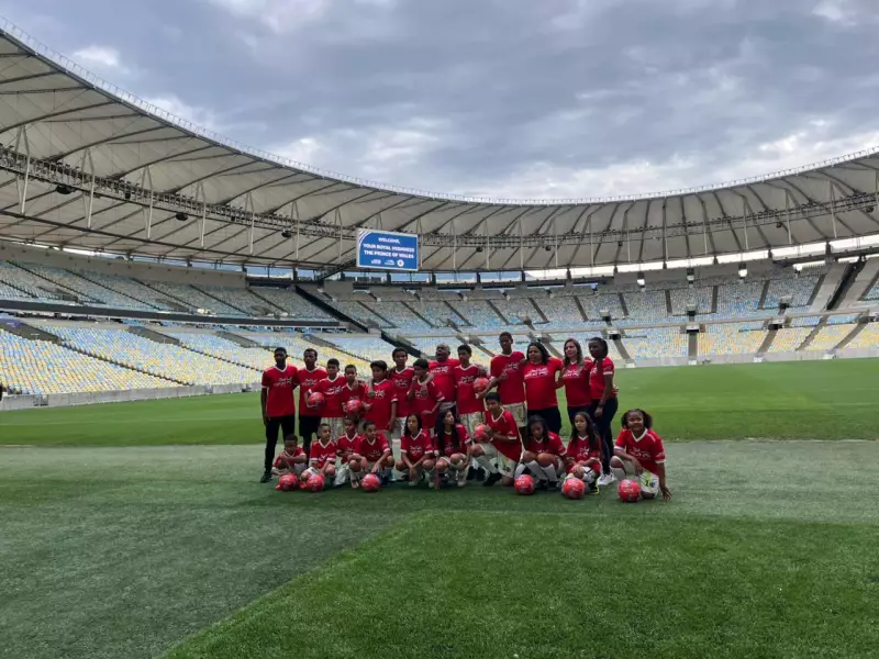 Goleiro revela frustração após levar gol do Príncipe William no Maracanã: 'Mas o mérito é dele'