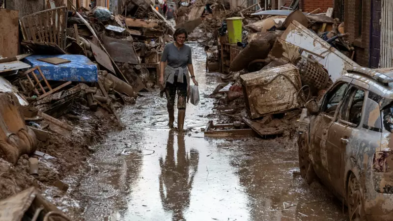 Governador de Valencia renuncia após tragédia com 229 mortes em enchentes: crise política se instala