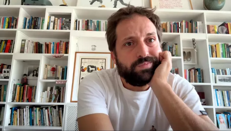 Gregório Duvivier Analisa EUA como Autocracia e Lula como Democrata: Entenda as Diferenças