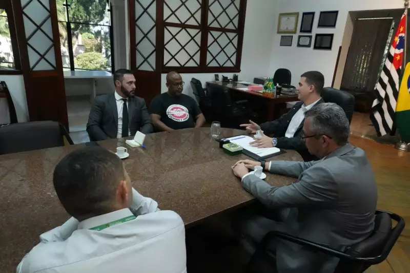 Greve na Fusam: reunião sem acordo mantém paralisação em Caçapava