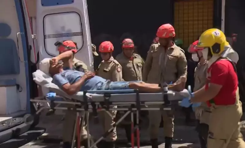 Idoso de 67 anos leva voadora na cabeça e desmaia em protesto na PB