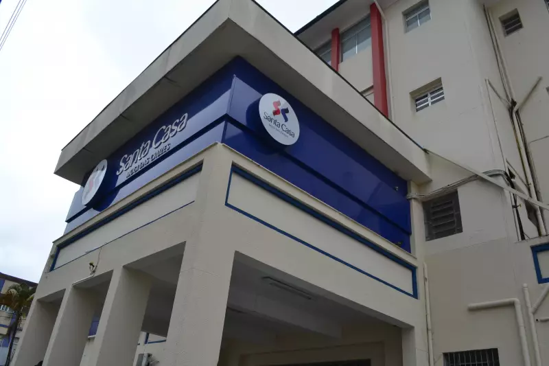 Idoso de 83 anos atropelado em faixa de pedestres em Guararema