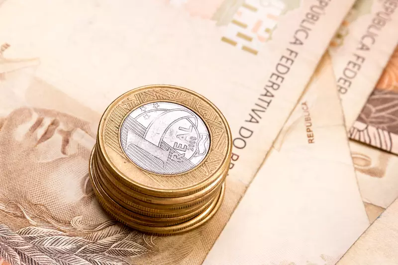 Inflação desacelera para 0,09% em outubro, menor patamar desde 1998