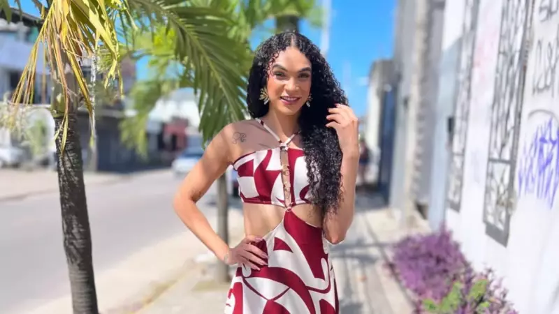 Justiça garante a mulher trans direito de colocar silicone pelo plano