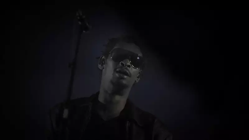 Massive Attack retorna ao Brasil com show sustentável e alerta climático