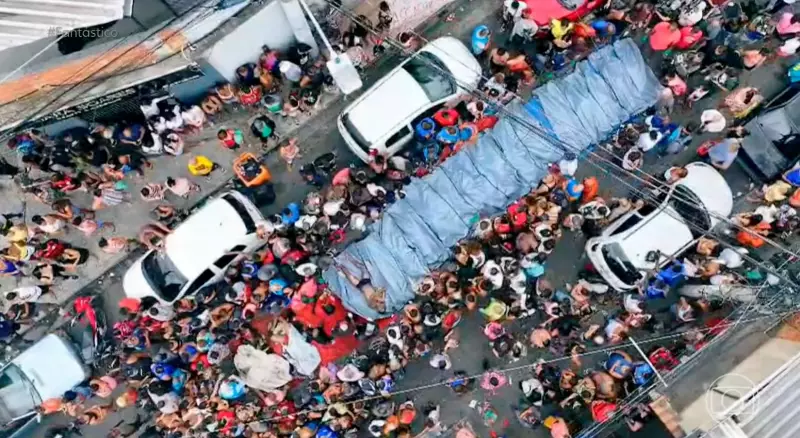Mãe Encontra Corpo do Próprio Filho na Mata Após Operação no Rio: 'Não Criei Meu Filho Para Ser Bandido'
