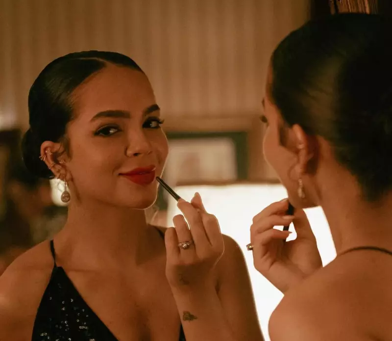 Mel Maia brilha em papel adulto em 'Os Donos do Jogo' da Netflix