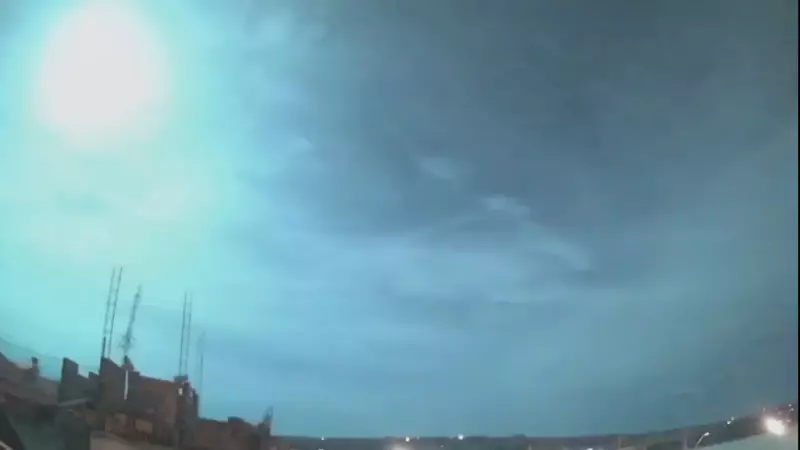Meteoro ilumina o céu de Minas Gerais com clarão espetacular de 5 segundos; veja o vídeo!