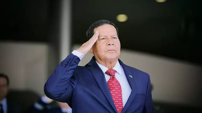 Mourão espera gesto de Bolsonaro sobre sucessor após recursos no STF