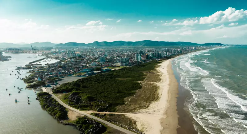 Navegantes lidera em acesso digital e eficiência pública em 2025