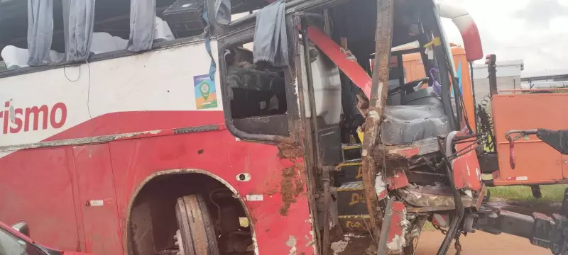 Ônibus tomba na BR-262 e deixa 2 mortos no ES: relato de sobrevivente