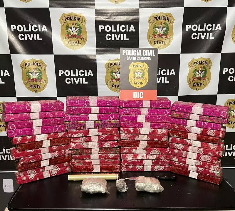 Operação apreende 37 kg de maconha embalados como presente em Blumenau