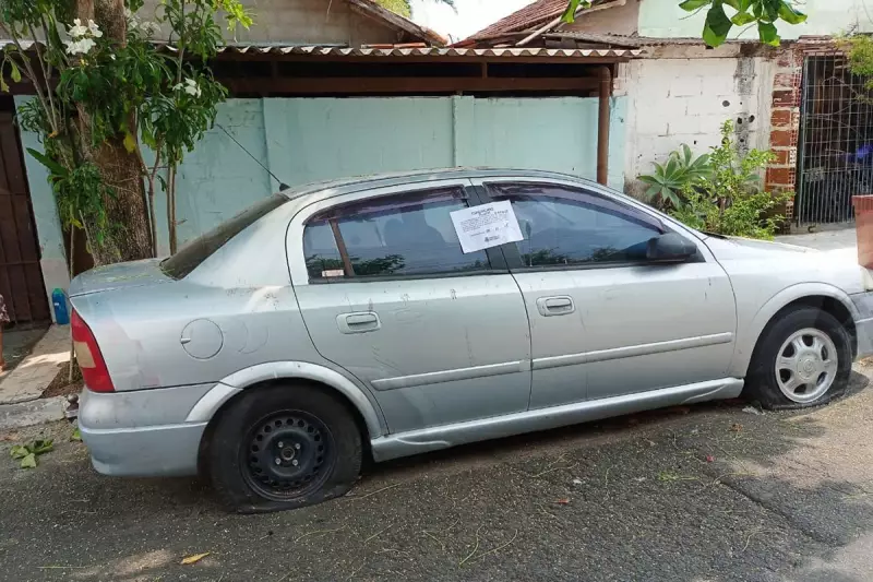 Operação Carro Velho: Pindamonhangaba Retira 29 Veículos Abandonados das Ruas